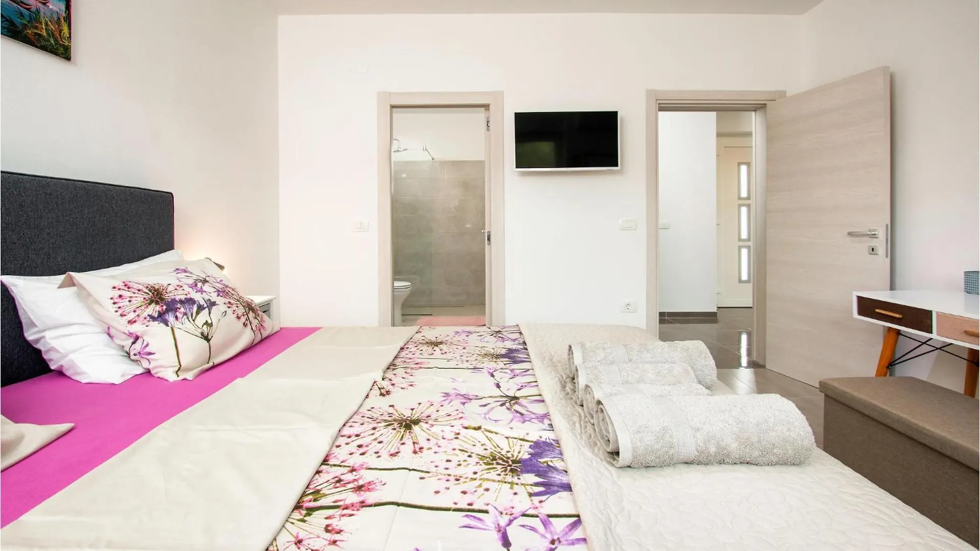 Gorgeous Home In Fazana With Kitchen Holiday home