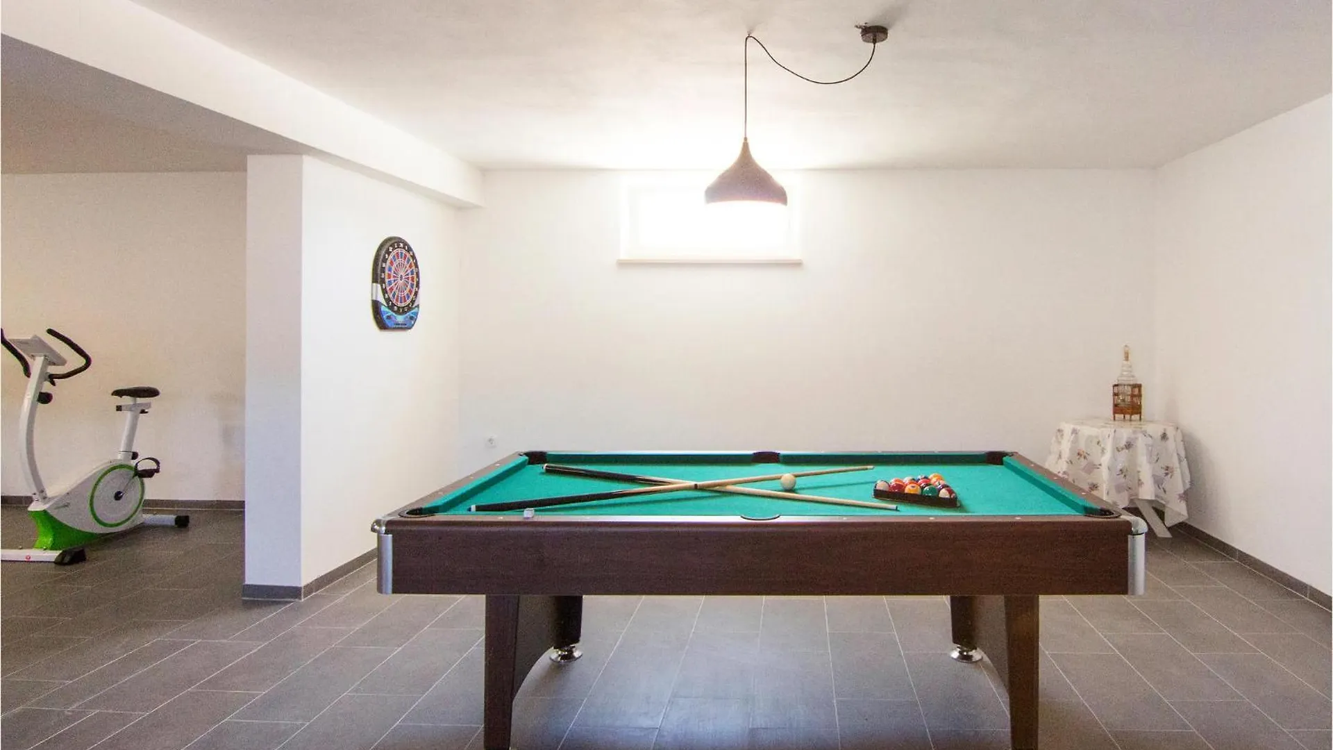 Gorgeous Home In Fazana With Kitchen Holiday home
